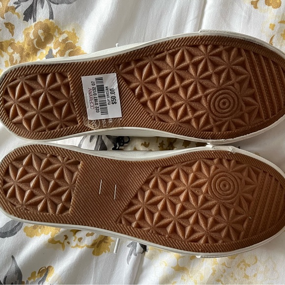 NWT - Pop Countess Womens Sneakers - Pink/Size 8 - Picture 7 of 7